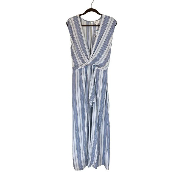 Everly NWT Jumpsuit Large Blue White Stripes Long Skirt Open Shorts Keyhole Back - Picture 1 of 6